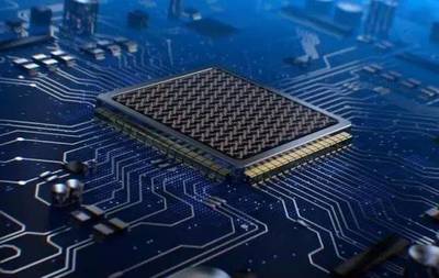 全球云计算市场预计升至3900亿美元，Lightelligence加速光学AI芯片开发